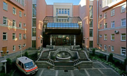 Многопрофильный медицнский центр «Адмиралтейские верфи»