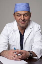 Пластический хирург Анвар Салиджанов