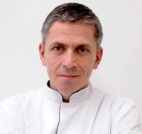 Пластический хирург Сергей Сизов