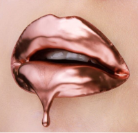 Липофилинг губ