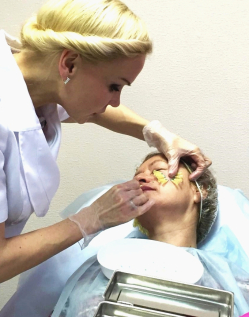  Пластический хирург Галина Хрущ