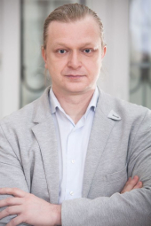 Пластический хирург Игорь Белый