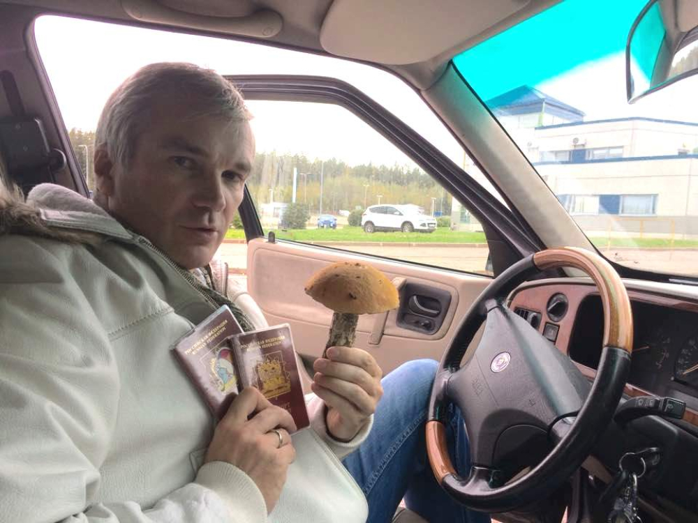 Пластический хирург не прочь заняться сбором грибов