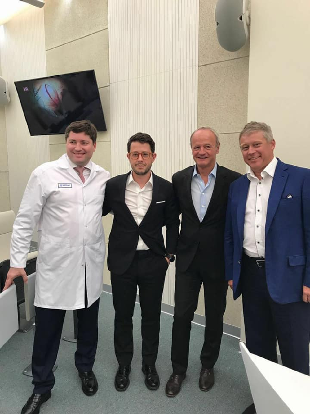 Дмитрий Мельников и сам выступает в качестве спикера