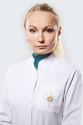 Пластический хирург Елена Сухопарова