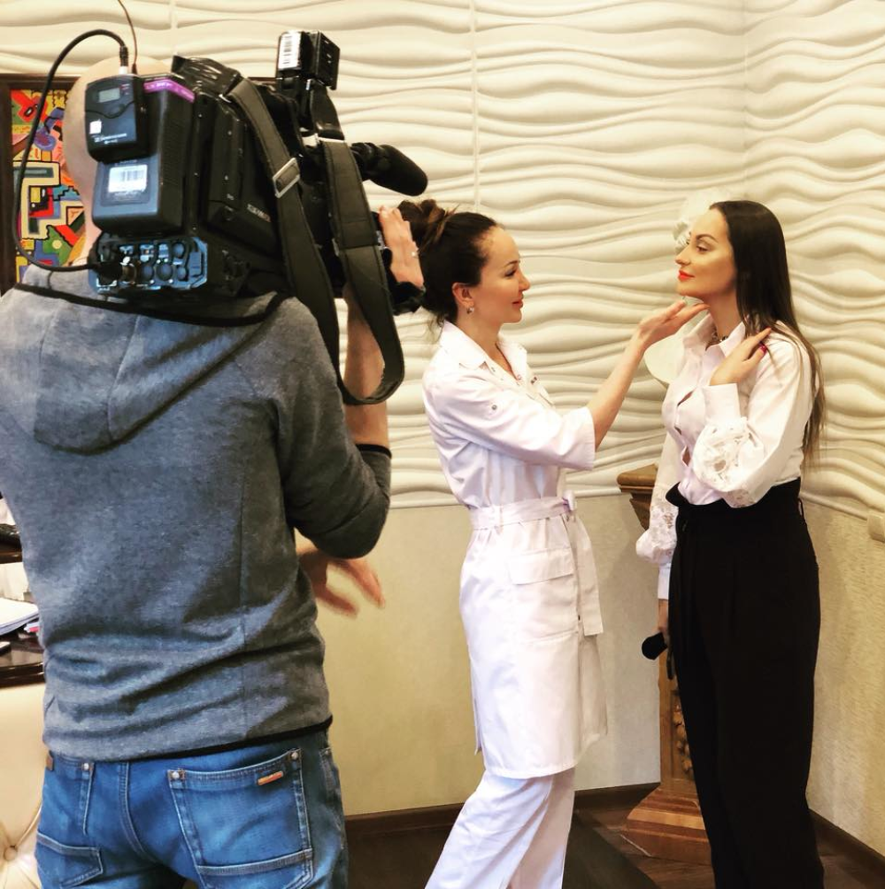 Доктор снимается в телесюжете на тему