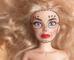 Пластические операции стали символом успеха в Москве