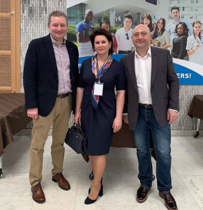 Пластический хирург Ирина Мариничева с коллегами