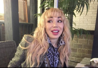 Маша Распутина удивила фанатов новой внешностью