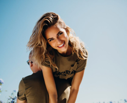 Певица Ханна переборщила с пластикой?