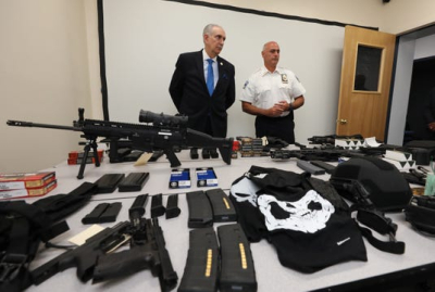 У пластического хирурга в США обнаружили арсенал оружия