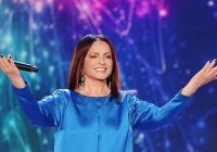 Молодое лицо Ротару: не пластика, а маска?