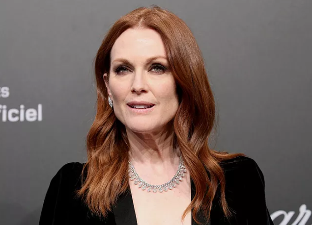 Джулианна Мур