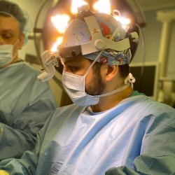 Пластический хирург Карен Пайтян