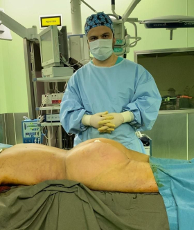 Пластический хирург Карен Пайтян проводит липомоделирование