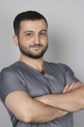 Пластический хирург Карен Пайтян