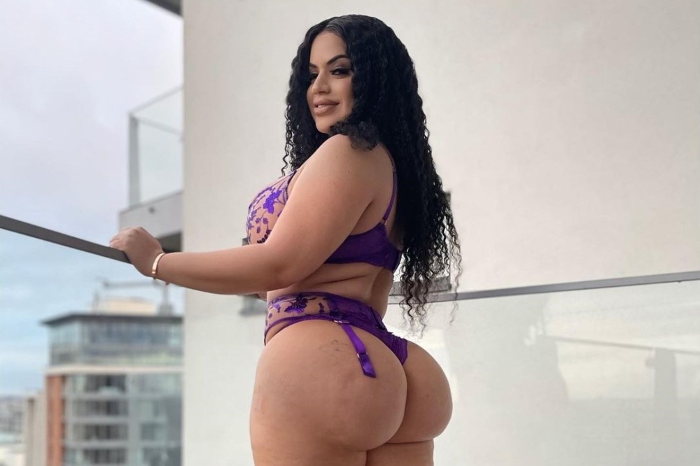 Лисса Айрес