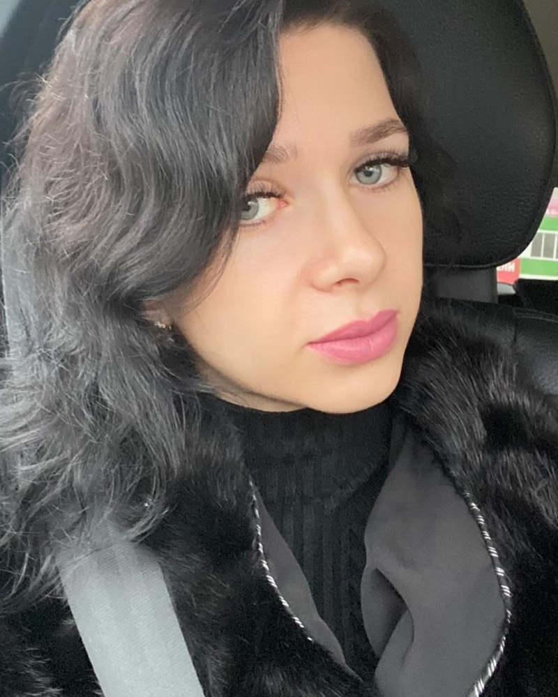 Пациентка пластического хирурга Валерия Стайсупова после ринопластики