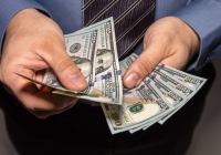 На канадского пластического хирурга подали иск в 6 млн долларов