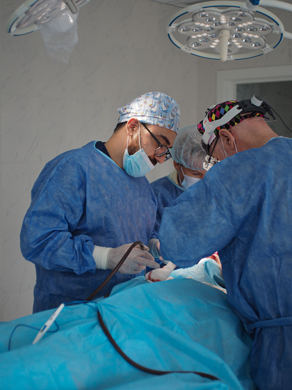 Только слаженная работа способна обеспечить идеальный результат ринопластики