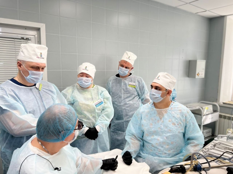 Пластический хирург Вардан Аршакян проводит мастер-класс