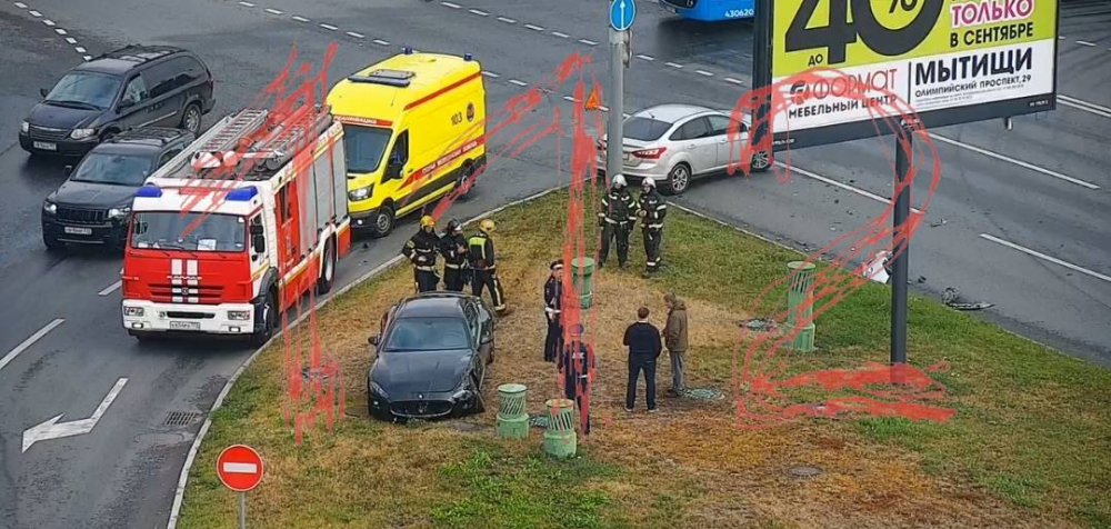 Пластический хирург Вячеслав Балкизов попал в ДТП в Москве.