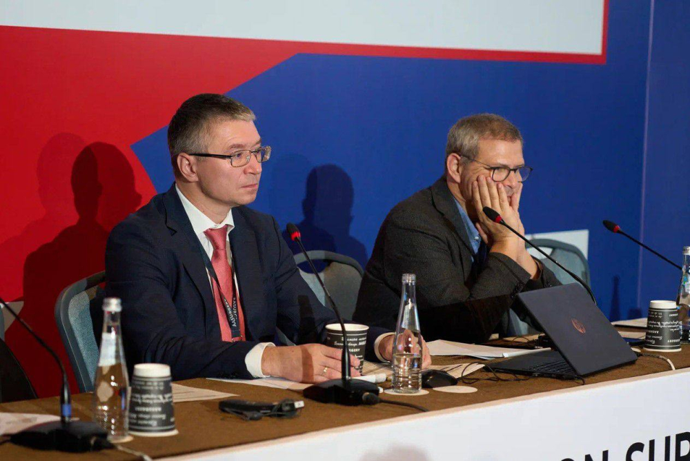 В этом году программа была посвящена трём темам