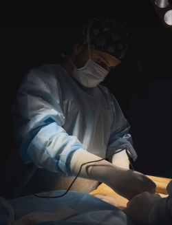 Пластический хирург Карен Пайтян