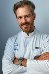 Пластический хирург Филипп Романчишен	