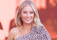 Гвинет Пэлтроу намерена увеличить грудь и подтянуть ягодицы